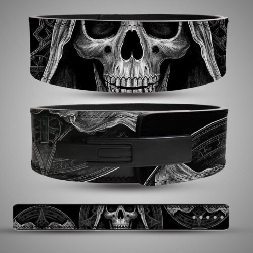 Schwarz-weißer Gothic Skull Gewichthebergürtel mit Totenkopfmotiv, Hebelschnalle und vollständigem Riemen