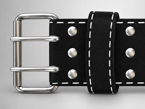 Double-prong buckle with two pins on a black leather weightlifting belt